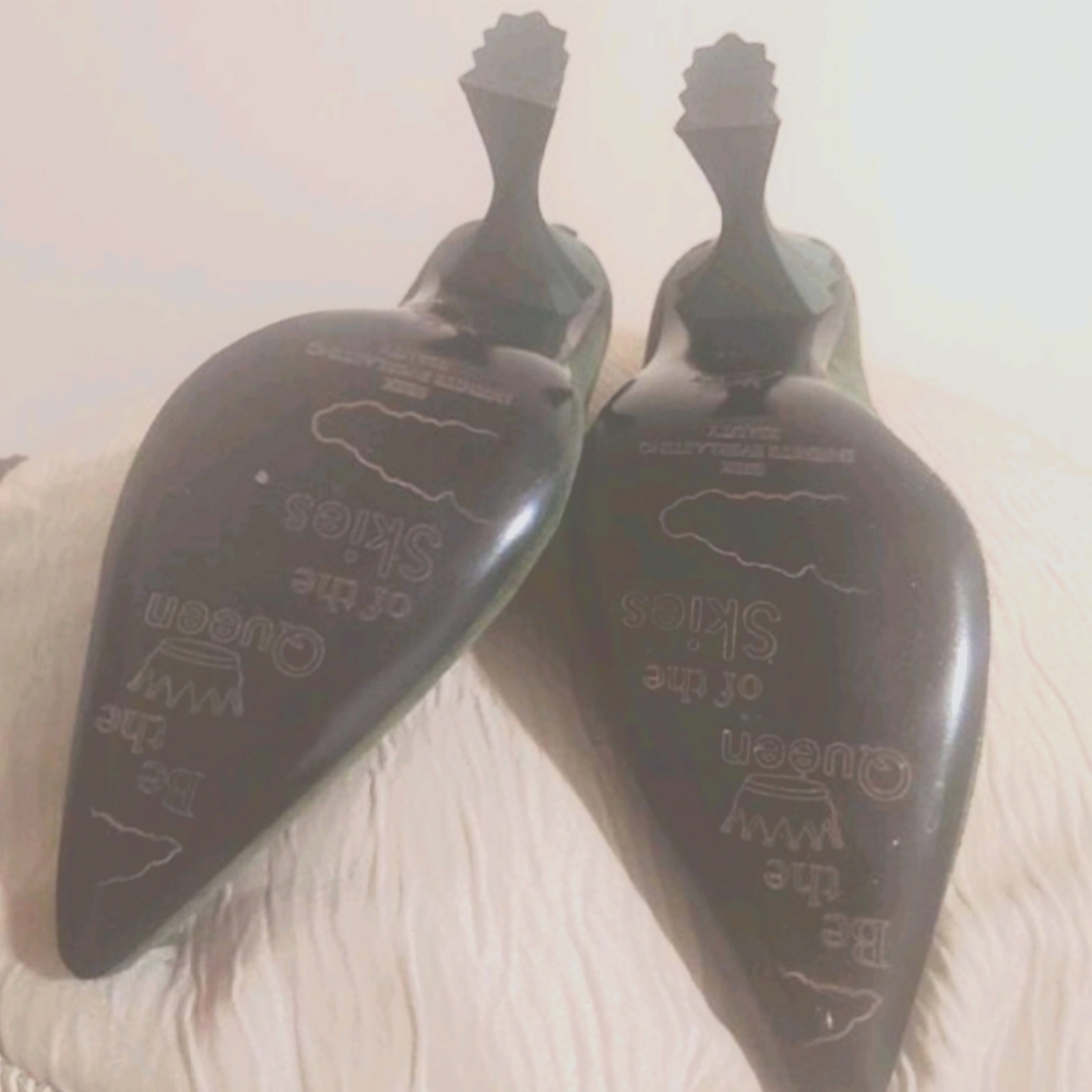 Fluevog Heels, Discontinued - Picture 3 of 3